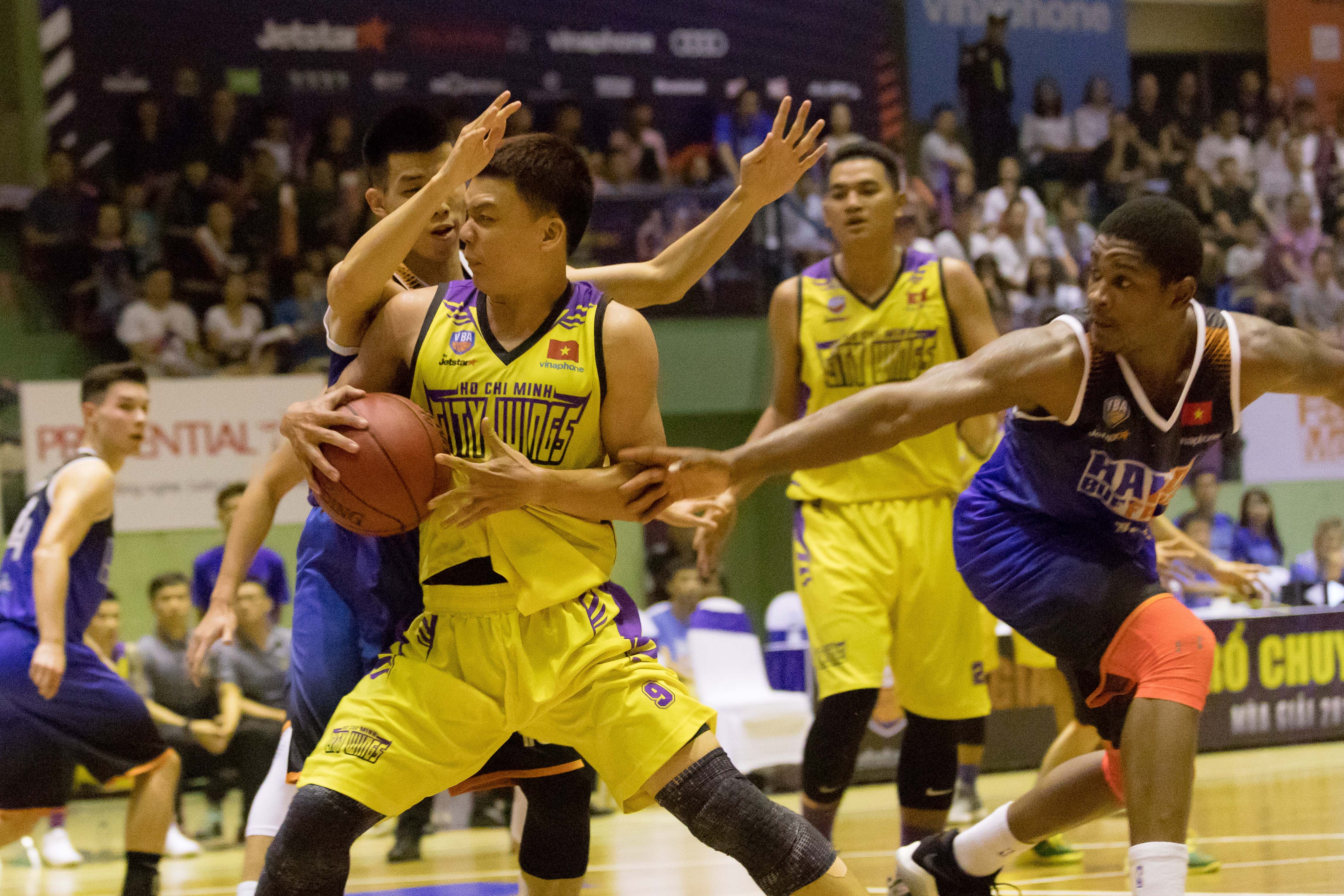 vincent nguyen toa sang hanoi buffaloes gianh ve anh 7