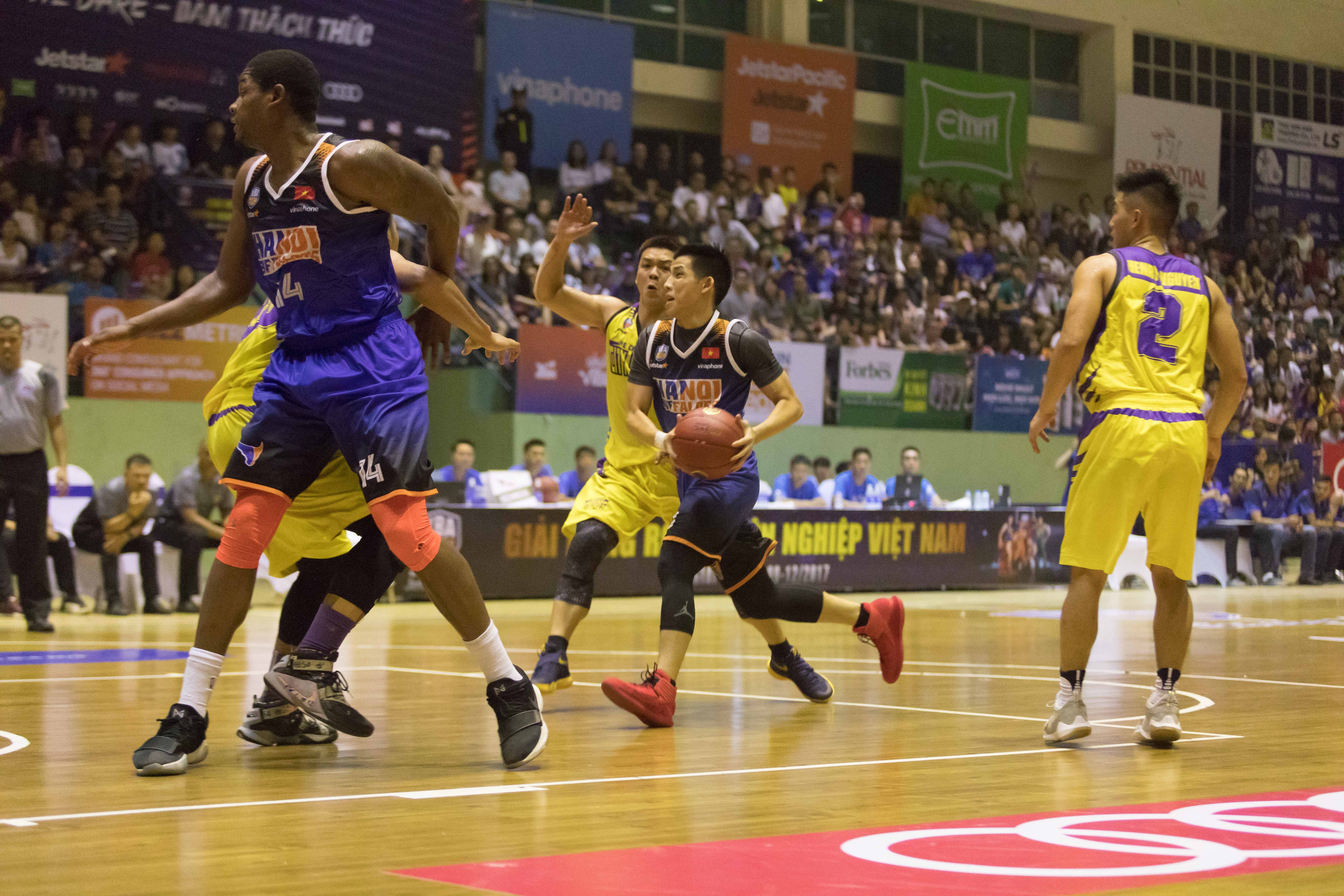 vincent nguyen toa sang hanoi buffaloes gianh ve anh 10