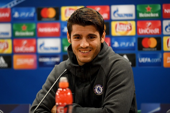 Morata dinh chinh tin don roi Chelsea hinh anh