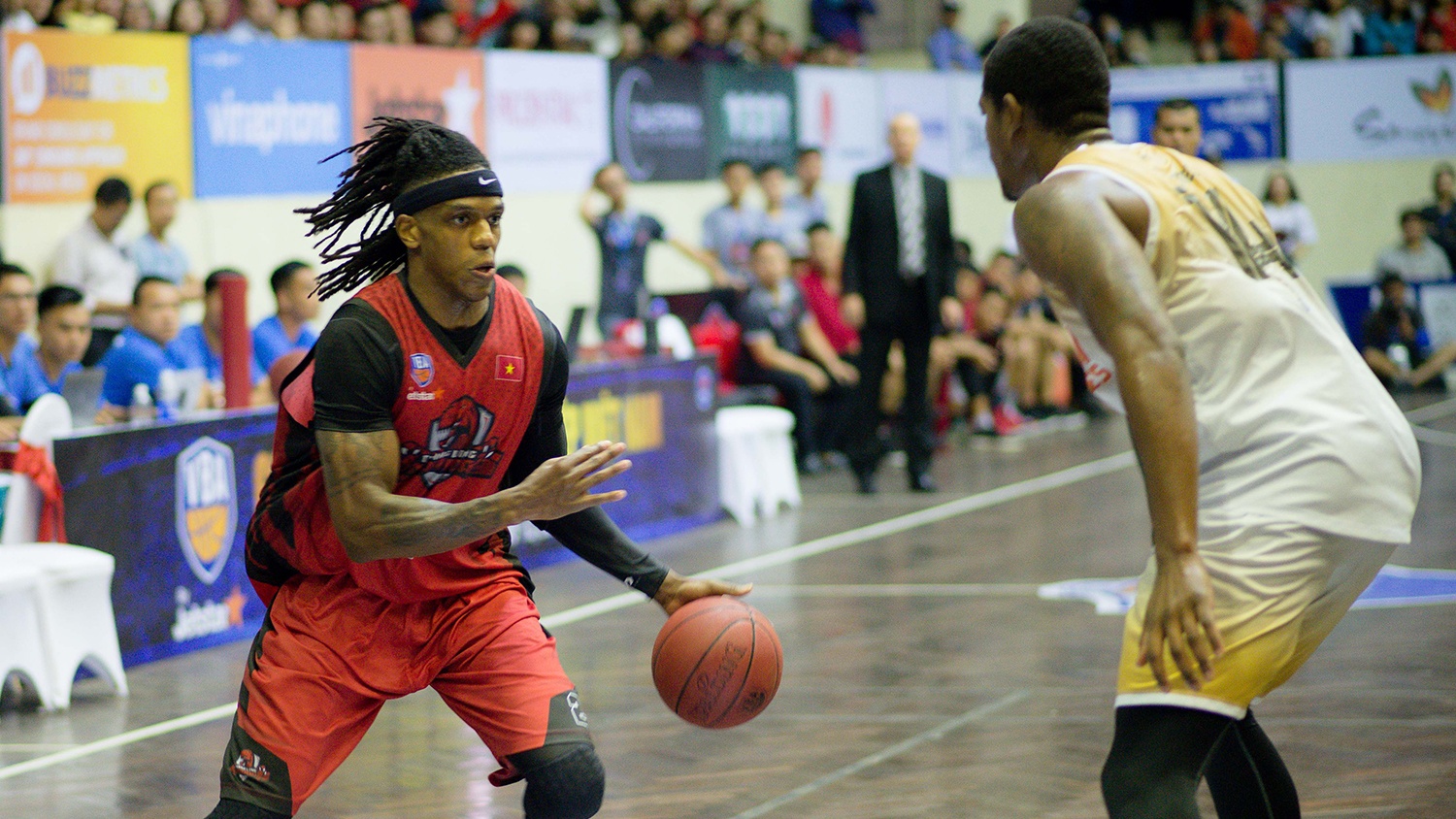 Jaywuan Hill: 'CDV Hanoi Buffaloes tiep them suc manh cho toi' hinh anh