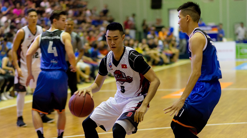 Highlights Thanglong Warriors ha HN Buffaloes, vao chung ket VBA hinh anh