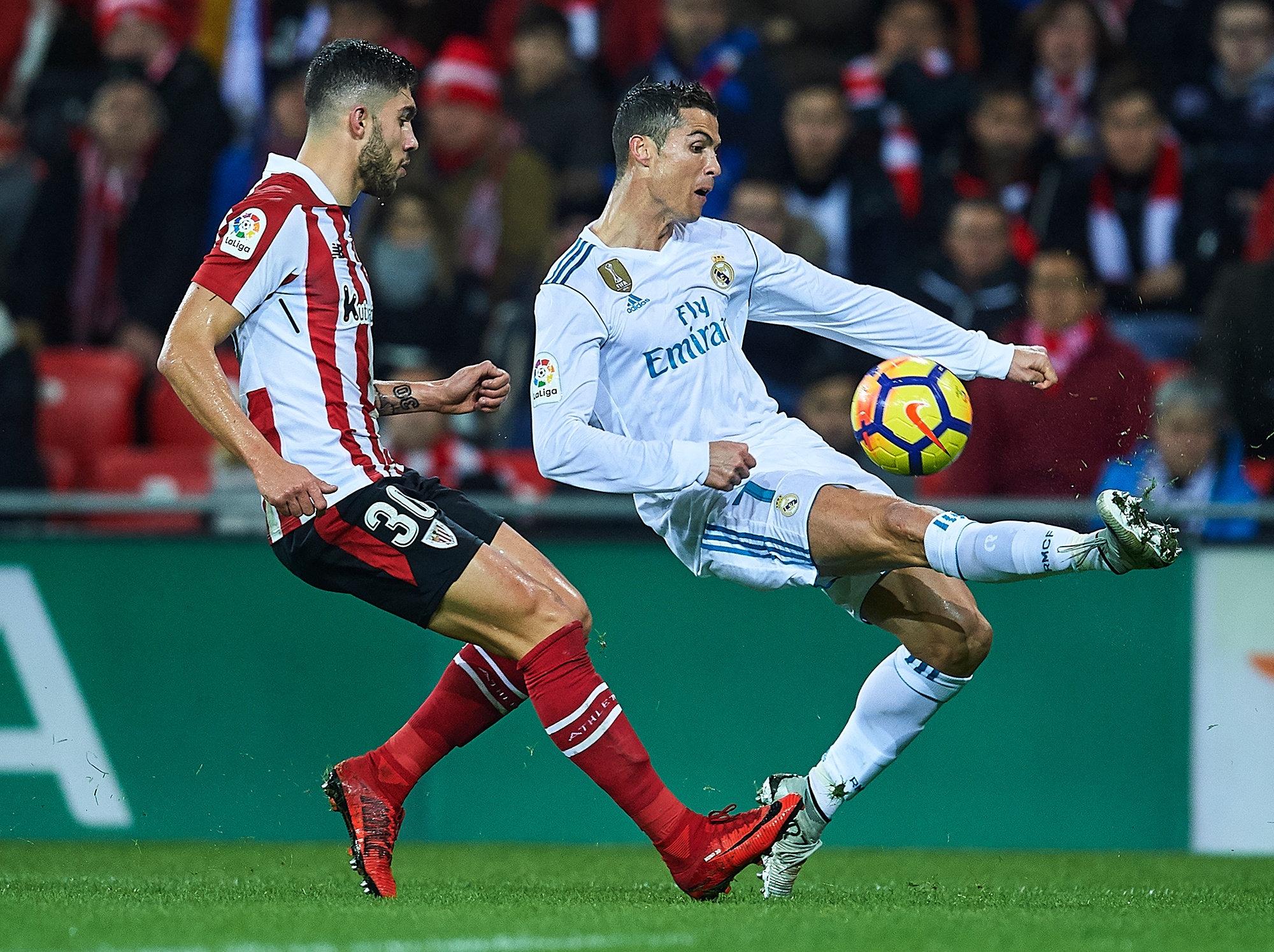 Ramos lap ky luc buon,  Real Madrid bo lo co hoi o La Liga anh 7