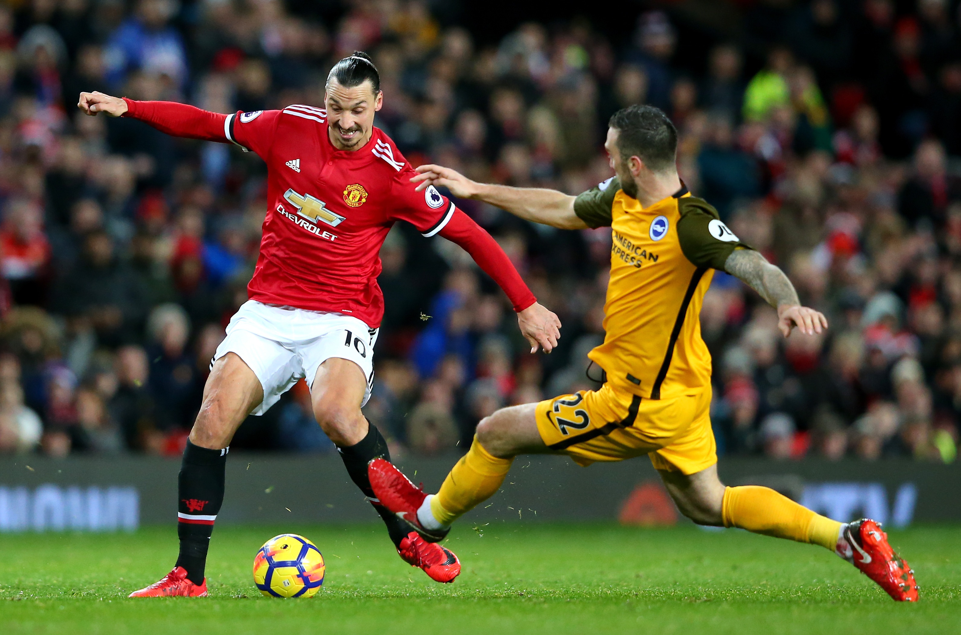 mourinho he lo kha nang ibra tro lai da derby anh 1