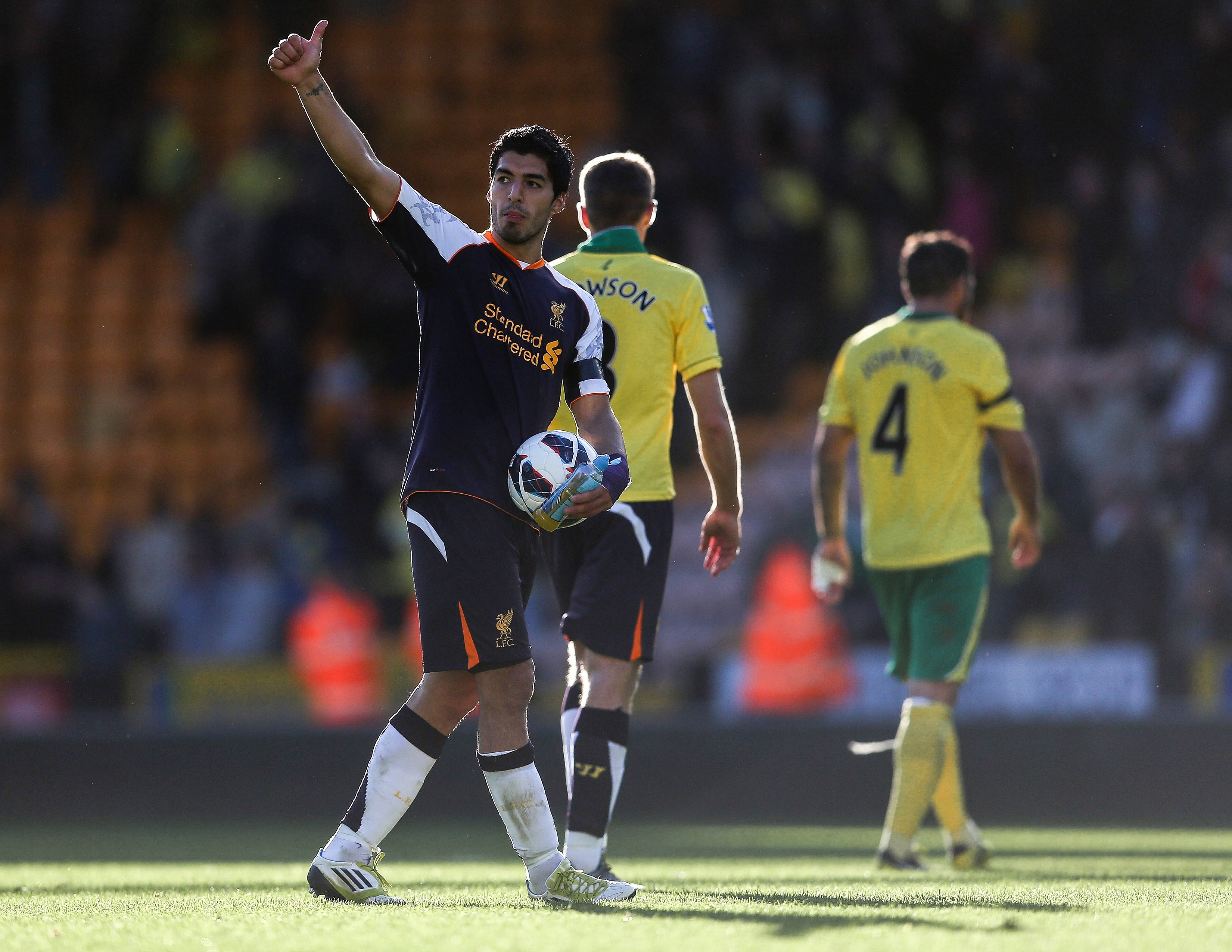 Ngoai hang Anh van tran Nhung khoanh khac dang nho anh 6