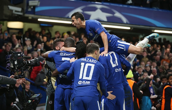 Fabregas: 'Ket qua dang xau ho, Willian xung dang hat-trick' hinh anh