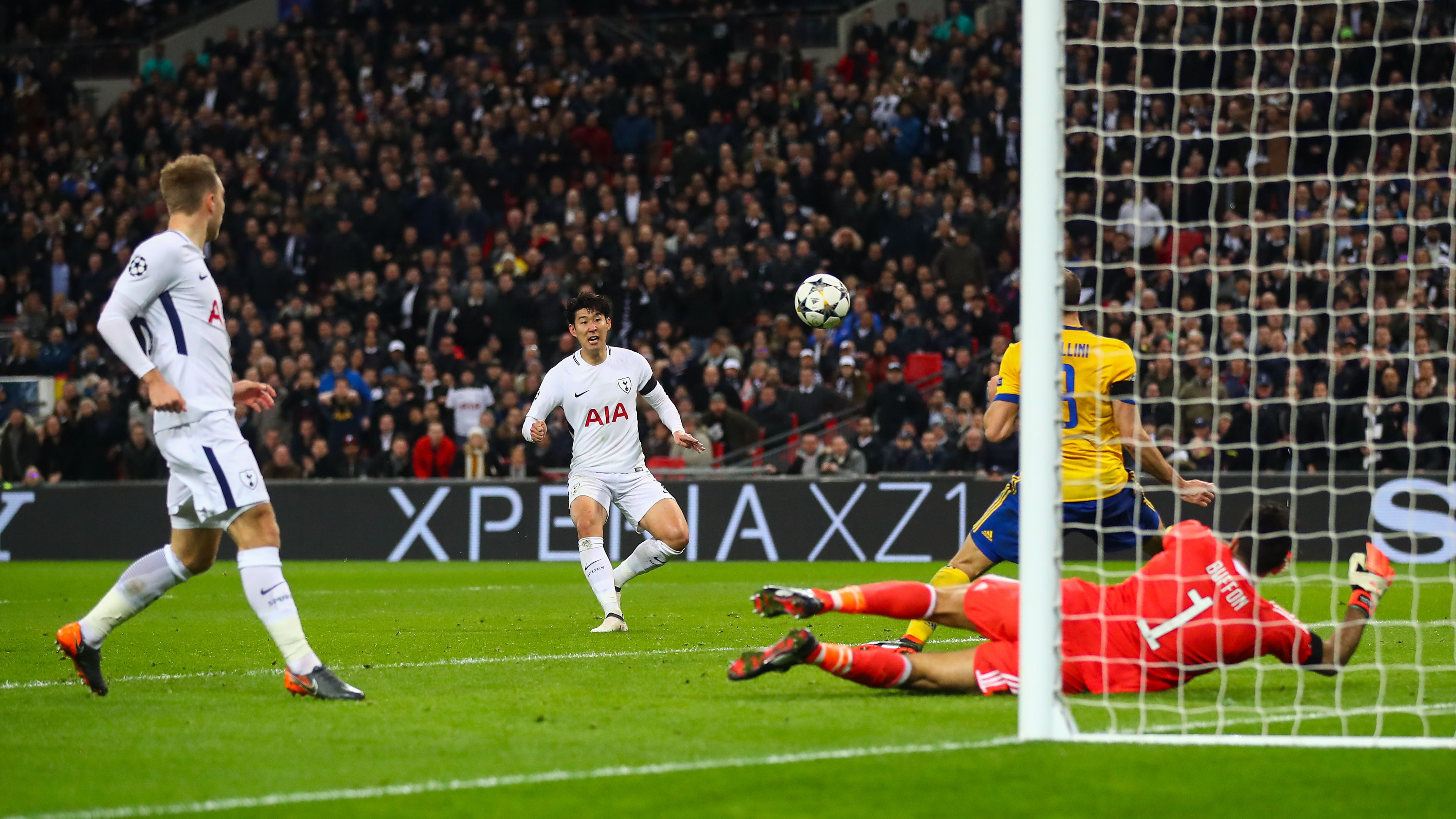 Chiellini Lich su dung ve phia Juventus anh 1