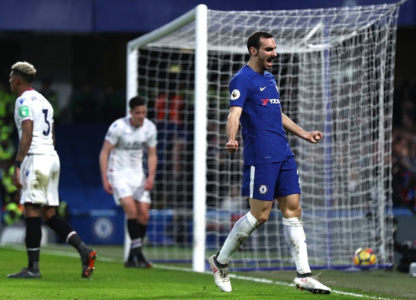 ban thang willian anh 5