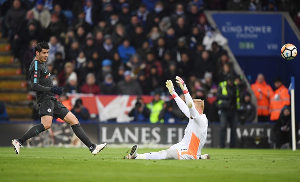 Morata ghi ban tro lai, Chelsea thang tien vao ban ket cup FA hinh anh