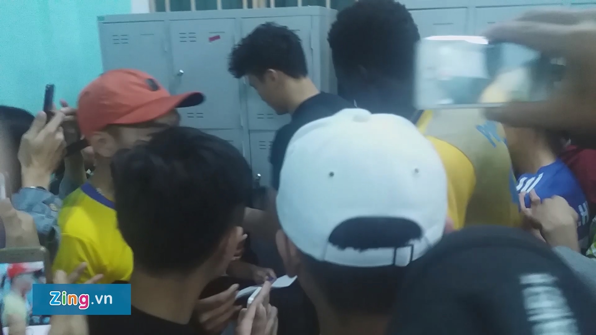 CDV vay kin Bui Tien Dung, dong doi thanh 've si' bat dac di hinh anh