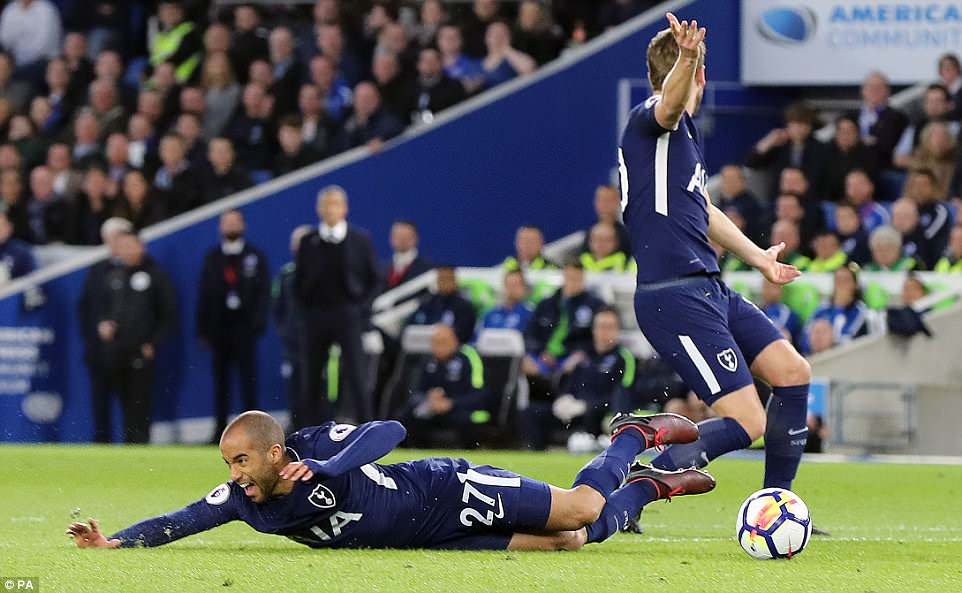 Harry Kane ghi ban trong ngay Tottenham hoa bac nhuoc Brighton anh 3