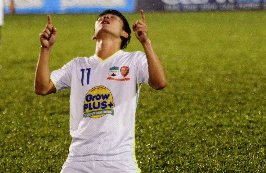 Tinh huong dot pha va dut diem quyet doan cua sao tre HAGL hinh anh