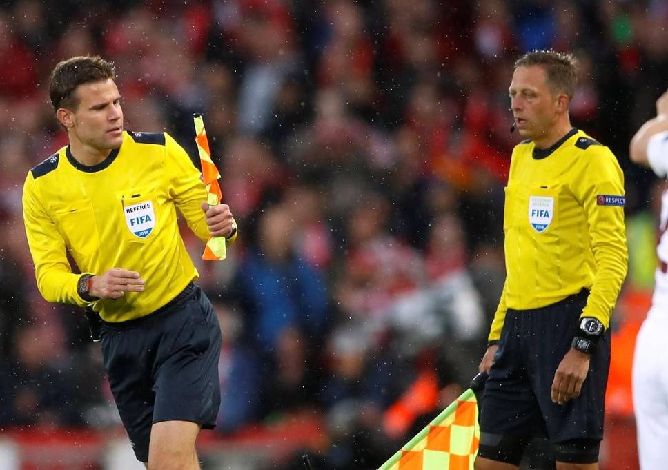 "Harry Potter" bắt việt vị trận bán kết ảnh 1 "Harry Potter" bat viet vi tran ban ket anh 1