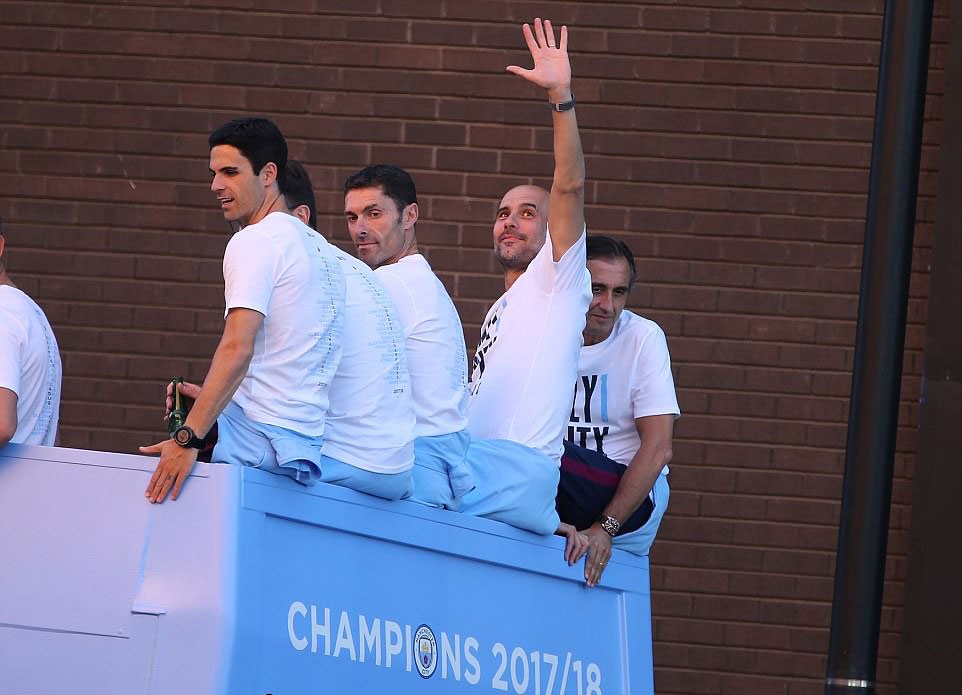 100.000 CDV Man City do xuong duong anh 5