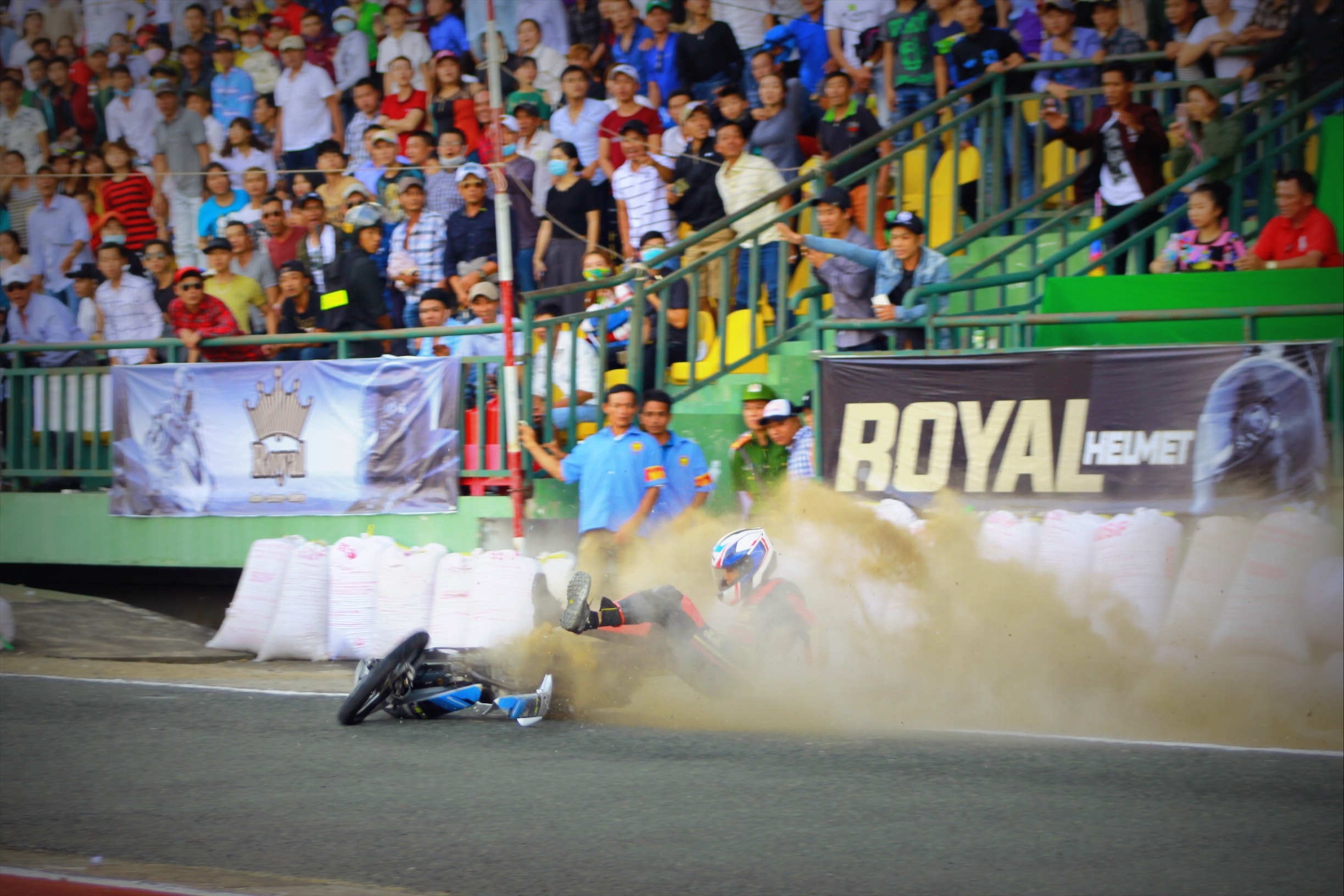 Nao nhiet giai dua xe dau nam tai Can Tho anh 5