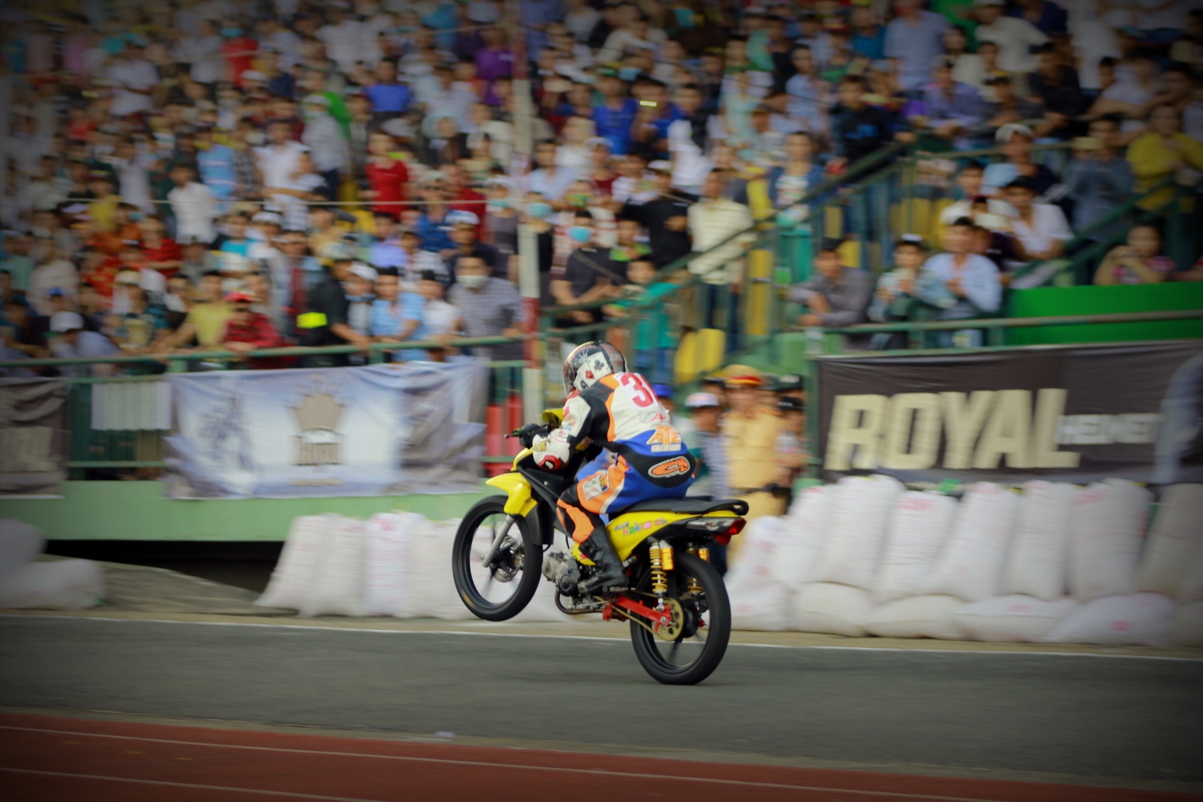 Nao nhiet giai dua xe dau nam tai Can Tho anh 6