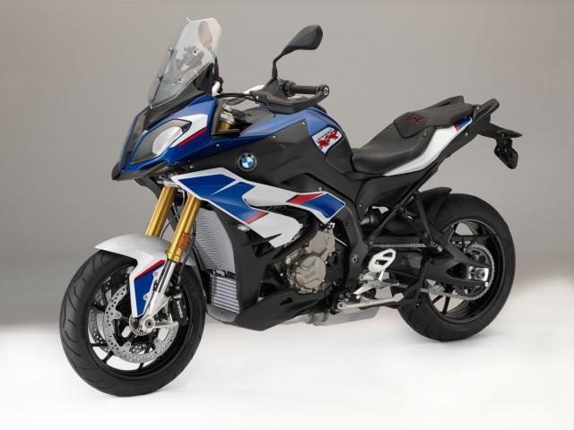 Nang cap moi tren moto BMW 2018 hinh anh