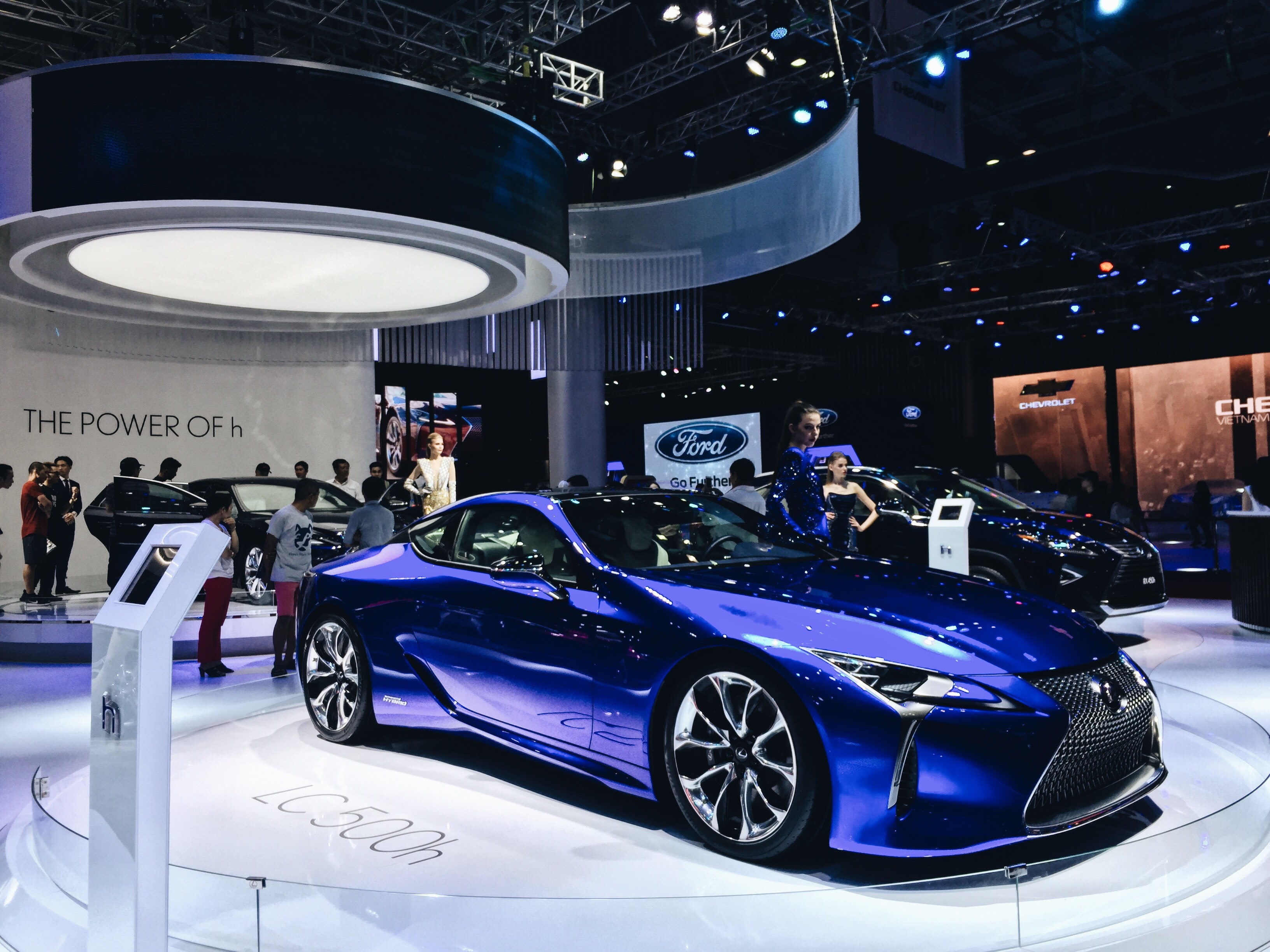 Chi tiet thiet ke xe sang hai cua Lexus LC500h hinh anh