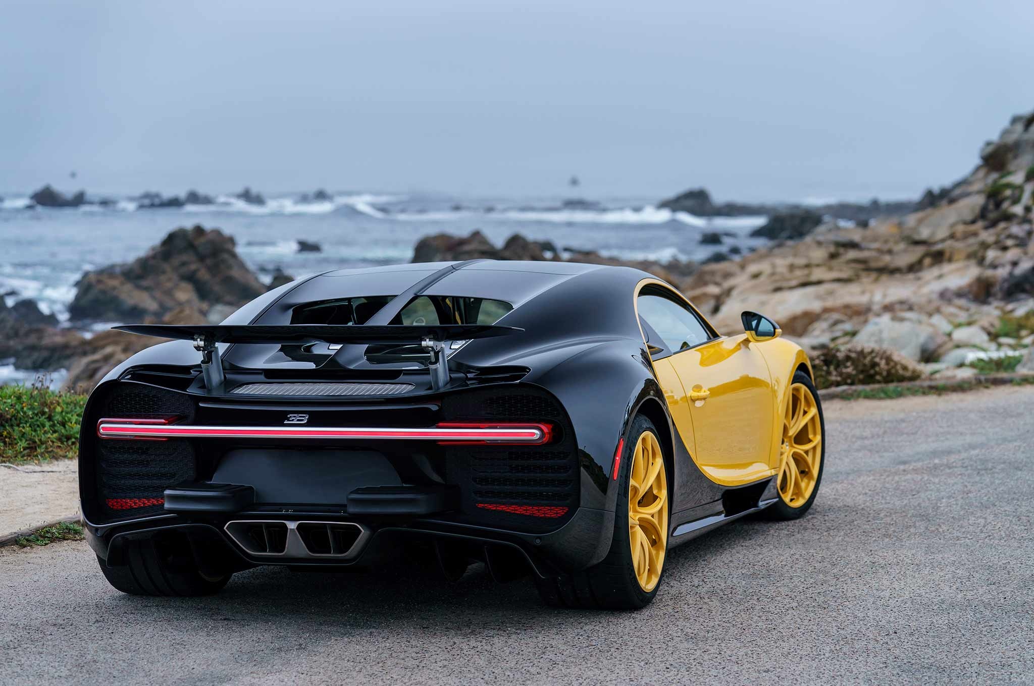 Hinh anh chiec Bugatti Chiron dau tien duoc ban tai My anh 6