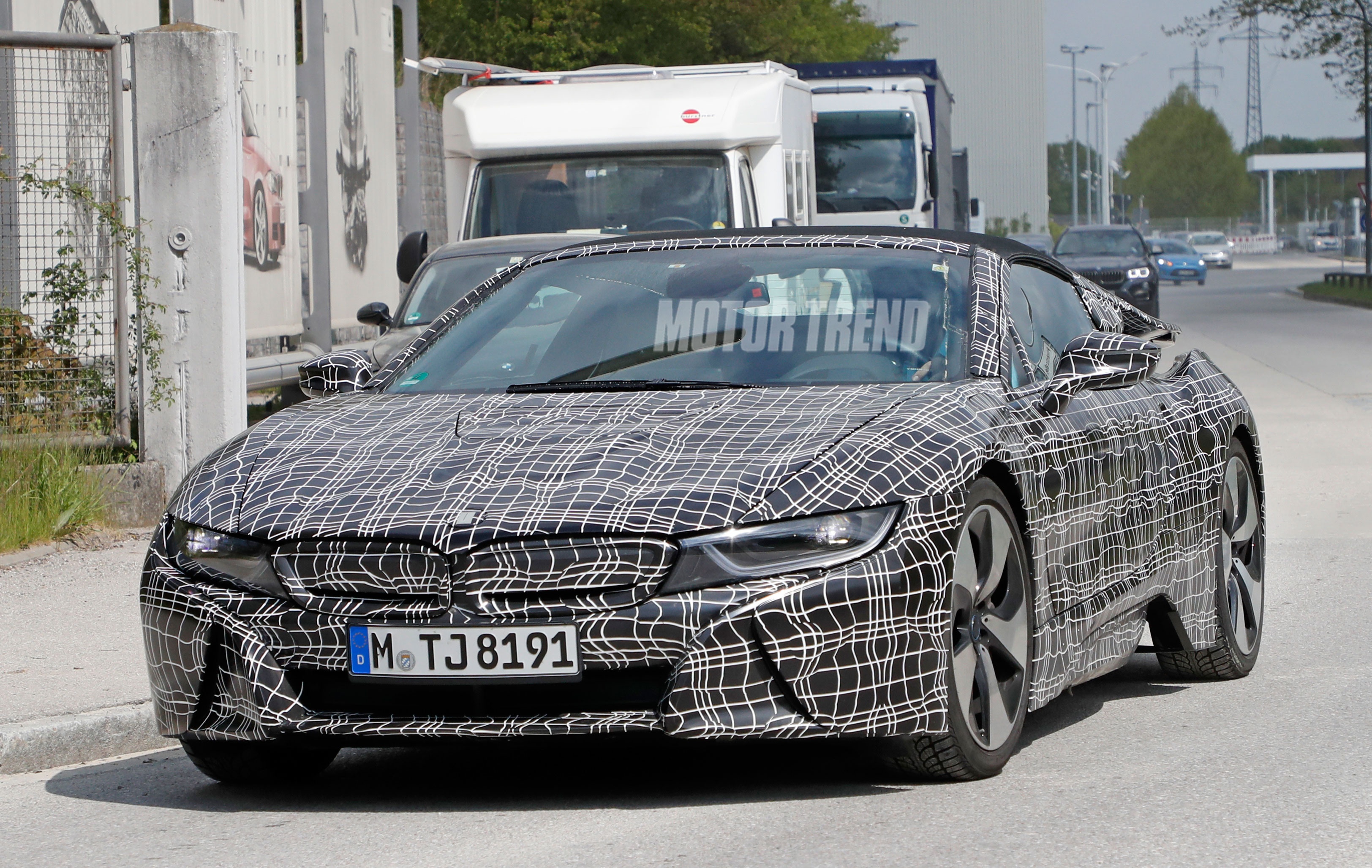 BMW i8 Roadster 2018: Siêu xe hybrid giá bình dân ảnh 1 BMW i8 Roadster 2018: Sieu xe hybrid gia binh dan anh 1