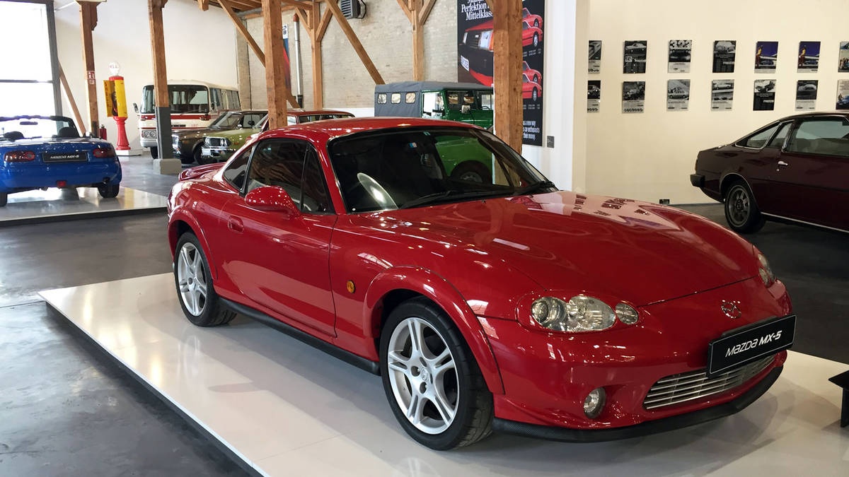 Nhung mau xe doc nhat tai bao tang Mazda Classic o Duc anh 8