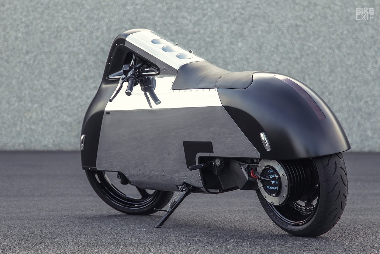 Xe tay ga do phong cach Porsche,  Iphone va Pokemon anh 3