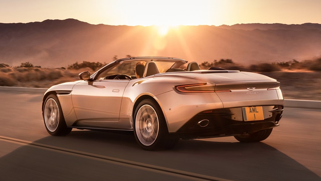 Aston Martin DB11 2018 chinh thuc mo ban anh 5