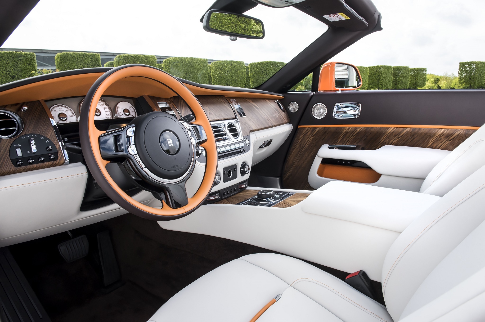 Rolls-Royce Dawn phien ban gioi han anh 4