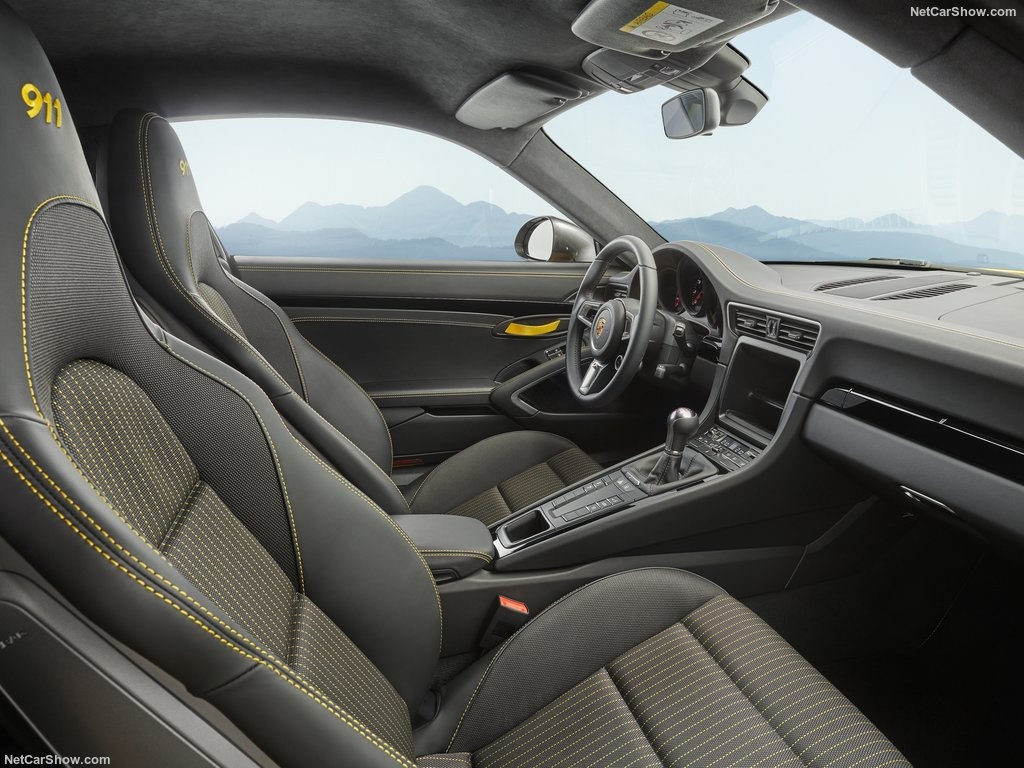 Thiet ke moi cua Porsche 911 Carrera T 2018 anh 6