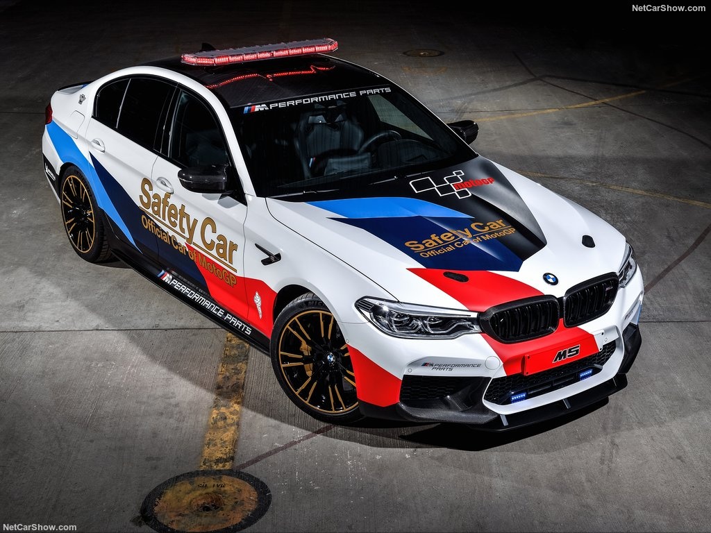 BMW ra mat xe dan duong M5 MotoGP anh 4