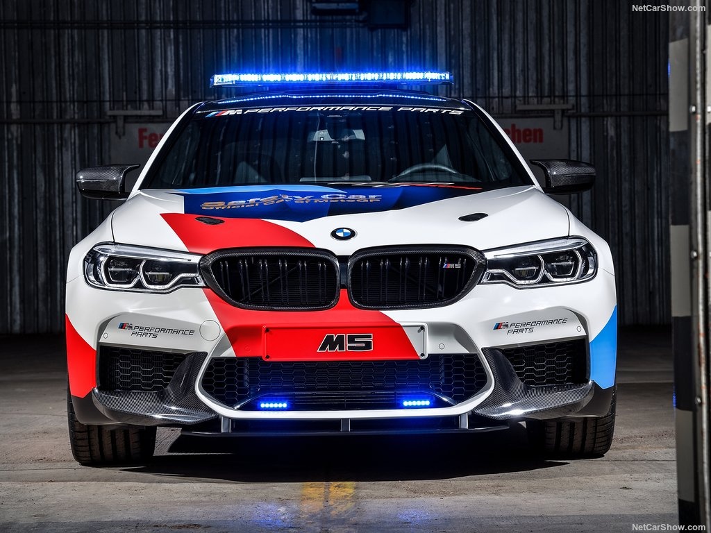 BMW ra mat xe dan duong M5 MotoGP anh 9
