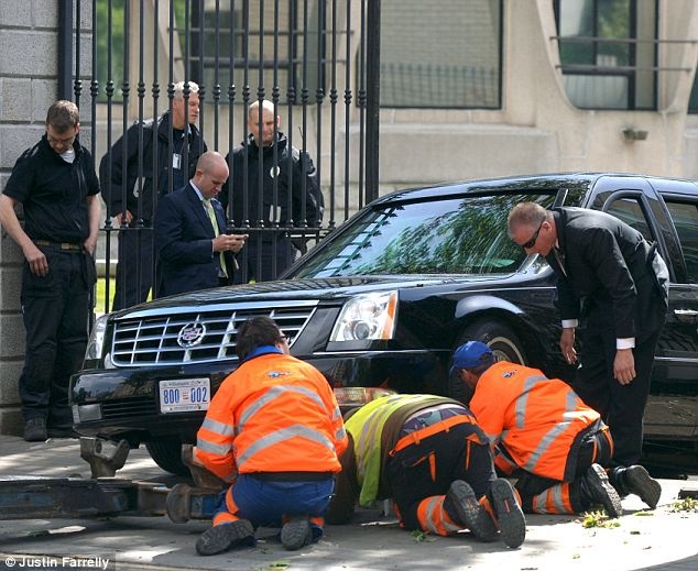 10 dieu thu vi ve xe Limo cua Tong thong My anh 10