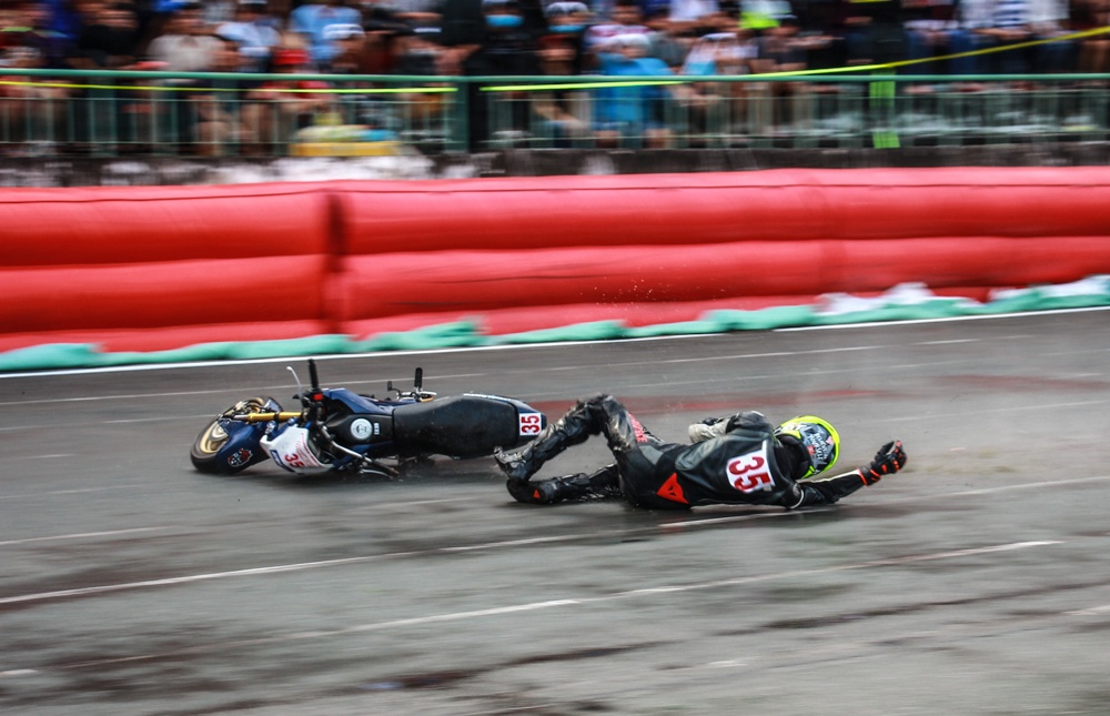 Nhung tinh huong gay can tai giai dua moto Cao Lanh hinh anh