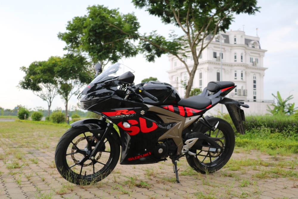 Danh gia Suzuki GSX-R150: Gia mem, dong co manh me hinh anh