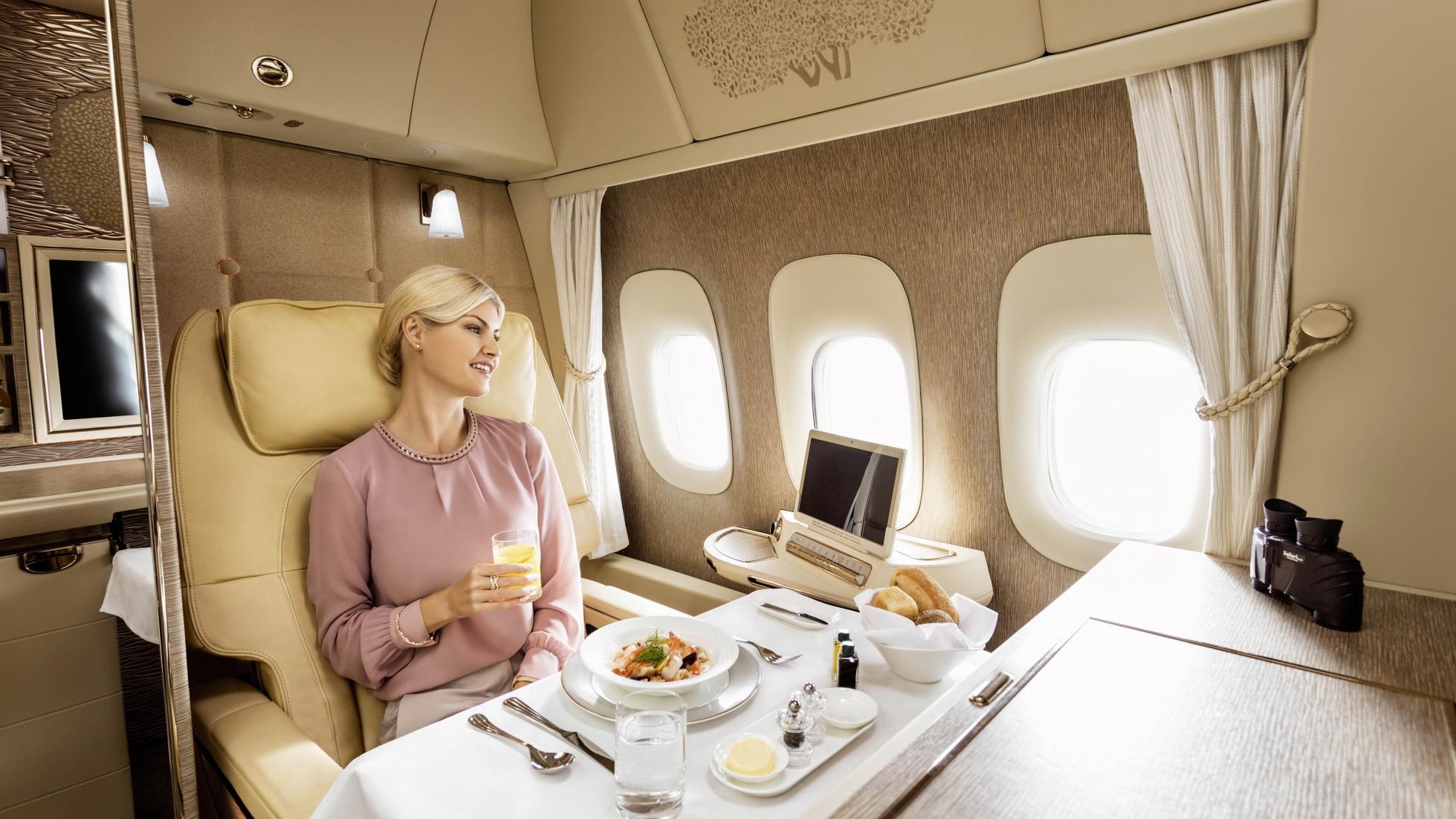 Khoang hang nhat phong cach Mercedes S-Class tren may bay cua Emirates hinh anh