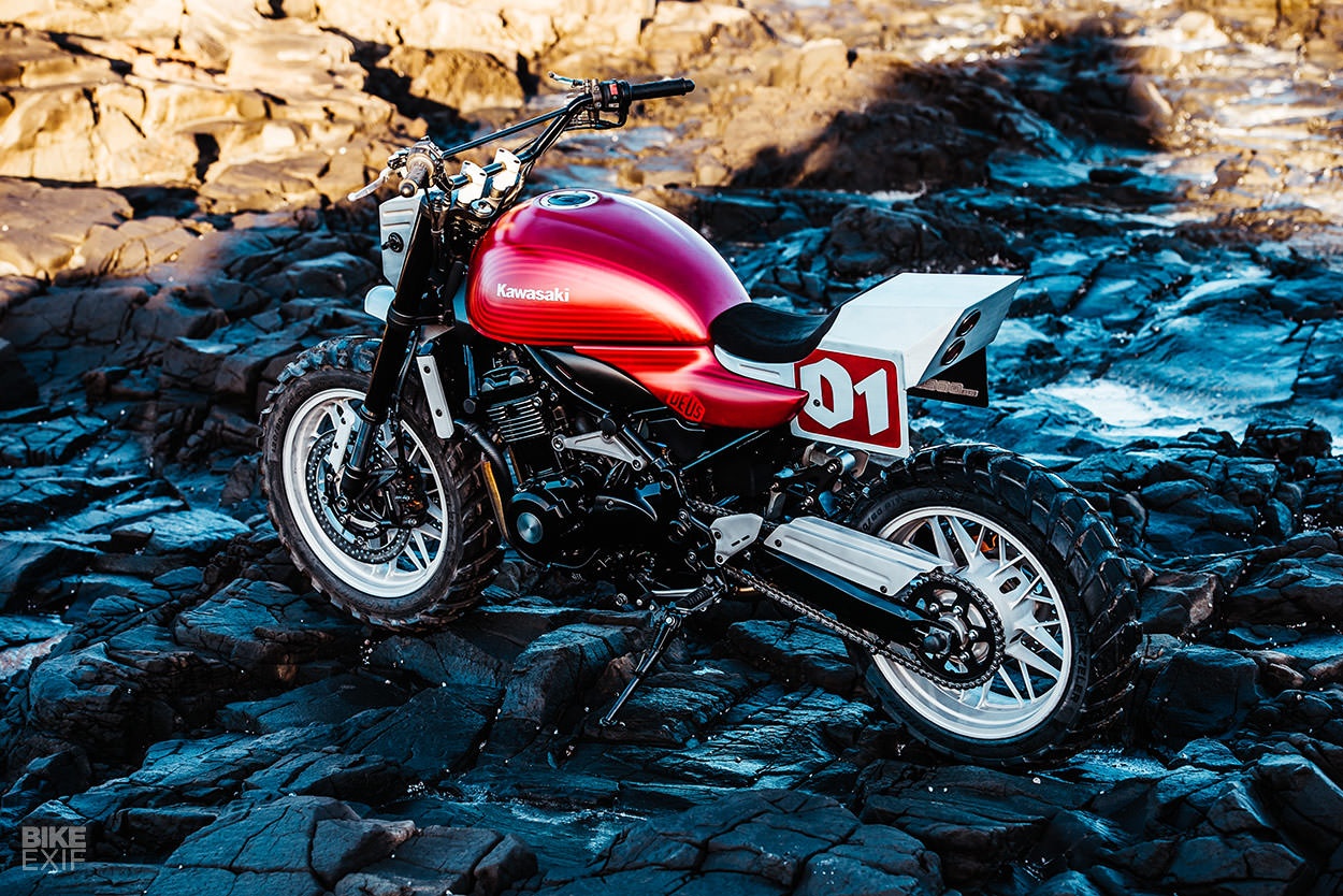 Kawasaki Z900RS do phong cach Zed chua te bong dem anh 2