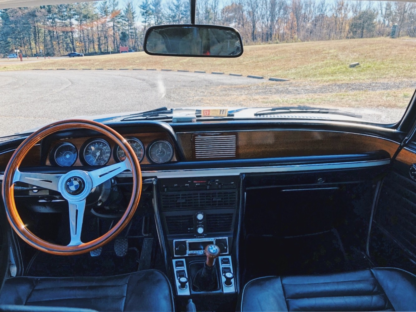 Chi can 5000 USD de so huu xe the thao hai cua BMW anh 5