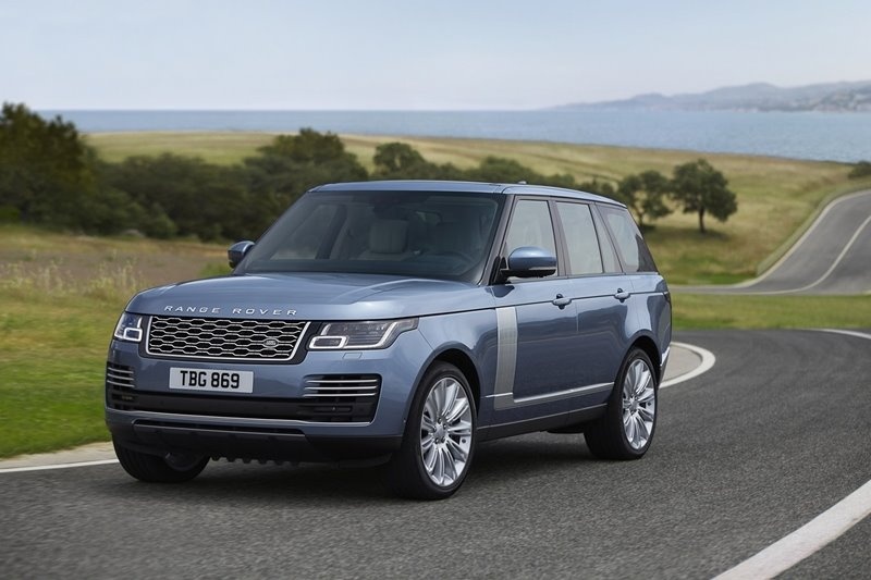 Range Rover SVAutobiography 2018 gia ngang Rolls-Royce hinh anh