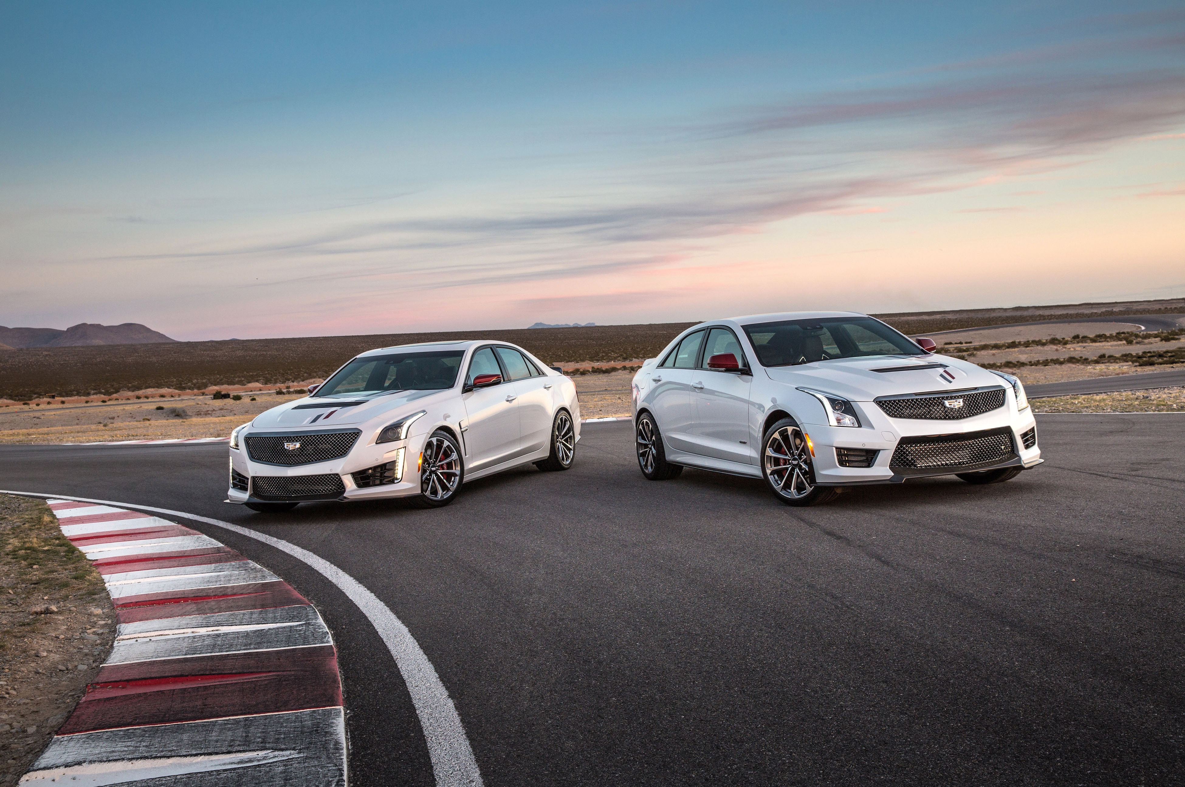 Cadillac ATS-V va CTS-V them phien ban dac biet hinh anh