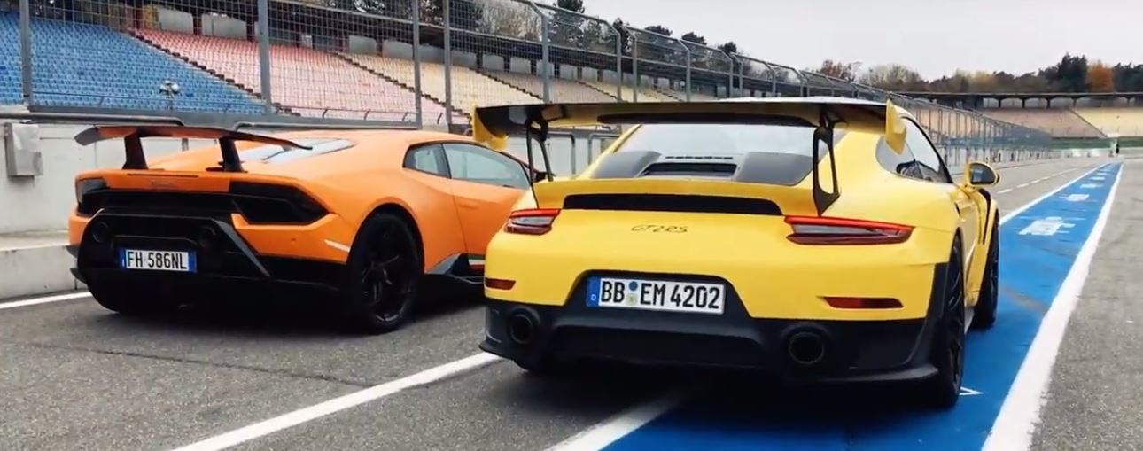 Sieu xe dai chien: Porsche dua Lamborghini anh 1