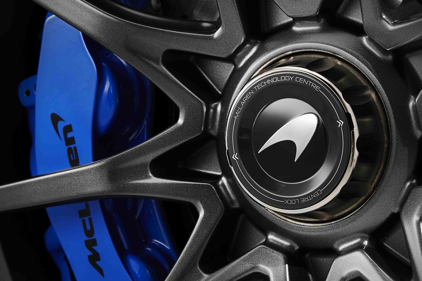 Chiem nguong sieu xe McLaren Senna 2019 anh 19