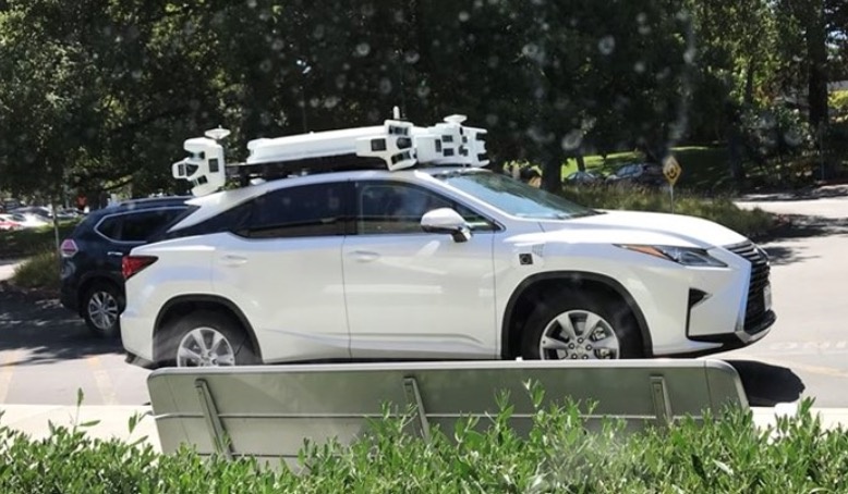 Apple he lo du an xe tu lai hinh anh