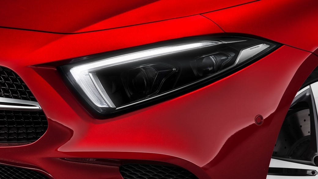 Chi tiet Mercedes-Benz CLS 2018 gia 57.510 USD anh 13