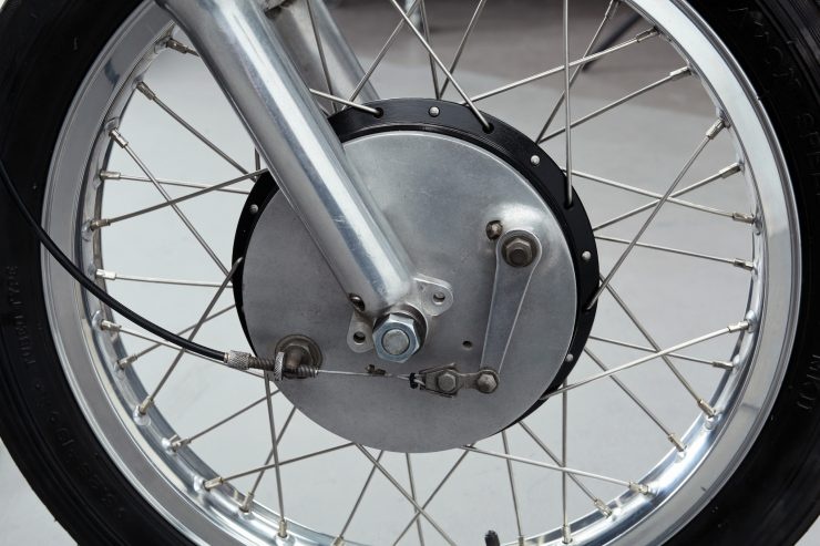 Norton Atlas 1966 cafe racer: dinh cao nghe thuat co dien anh 6