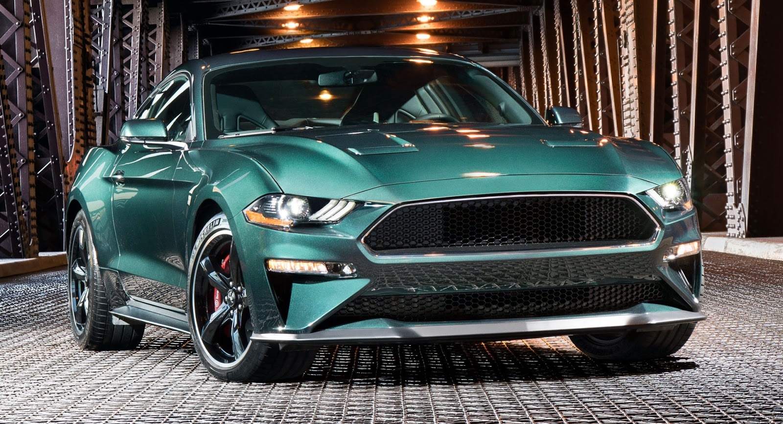 Video gioi thieu Ford Mustang Bullitt 2019 hinh anh