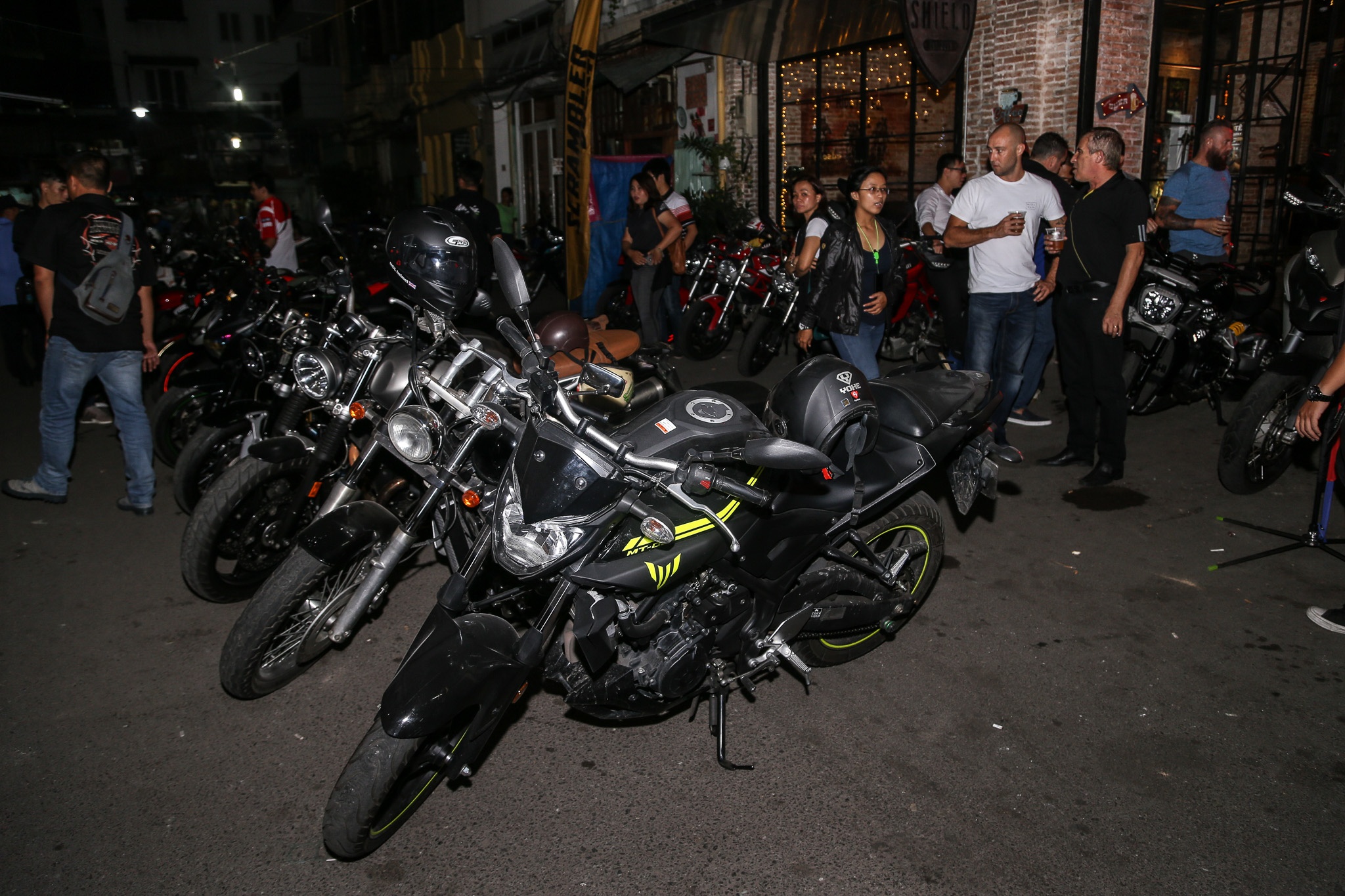 Dan moto khung quy tu tai trung tam Sai Gon trong ngay hoi giao luu anh 7