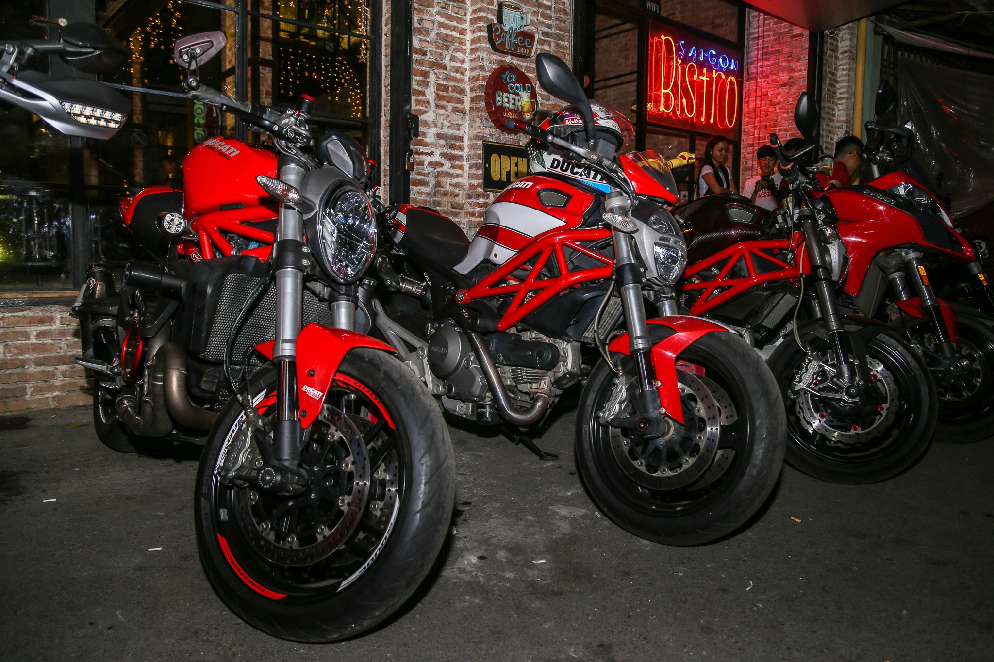 Dan moto khung quy tu tai trung tam Sai Gon trong ngay hoi giao luu anh 12