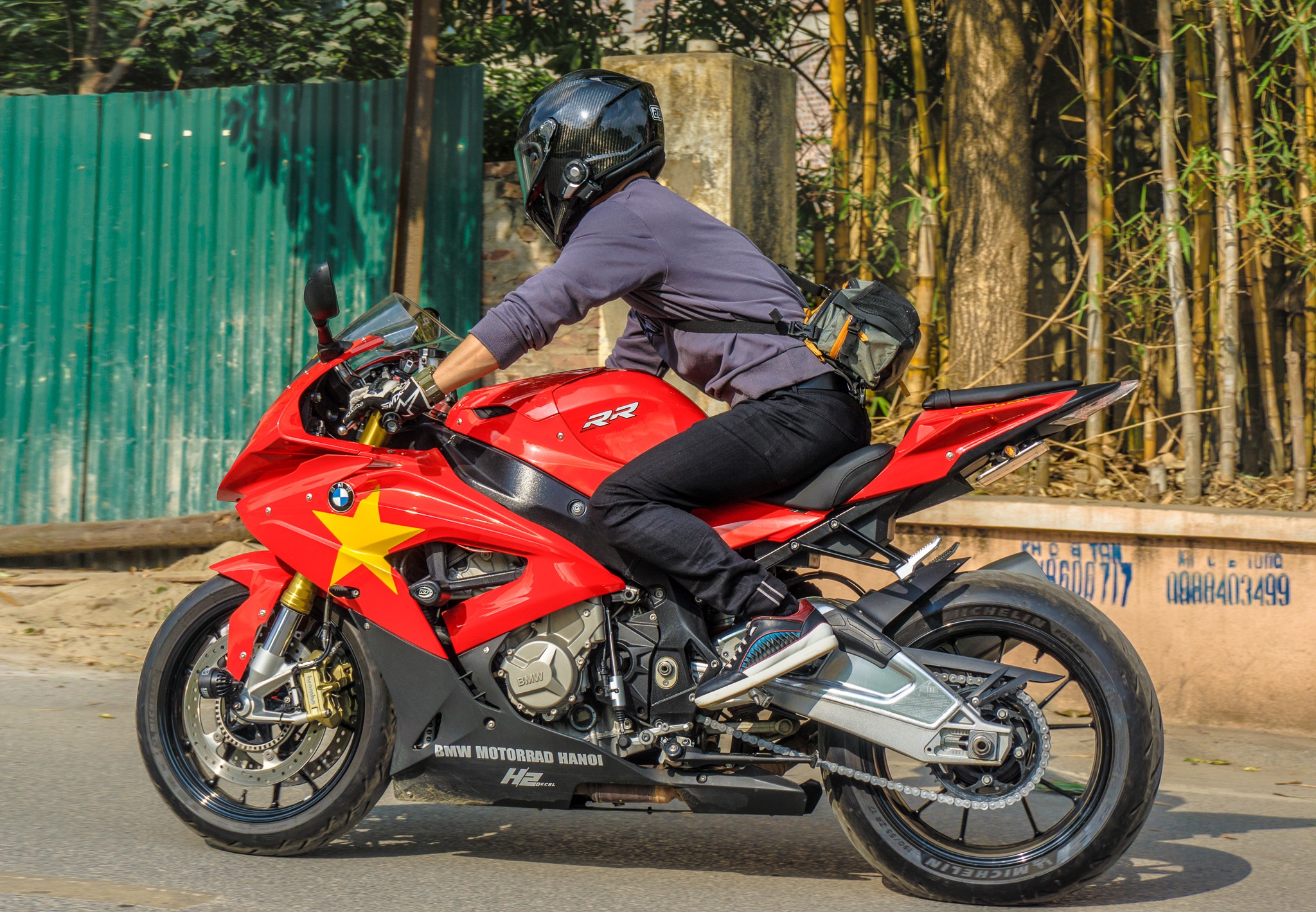 Dan xe do tem co vu U23 Viet Nam truoc tran chung ket hinh anh