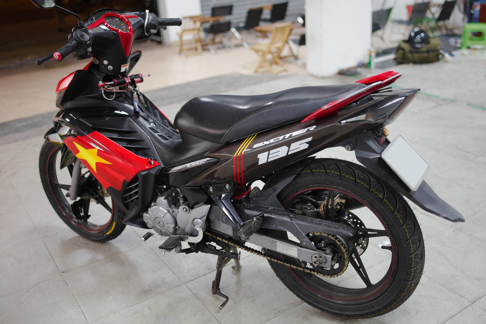 Dan xe do tem co vu tinh than U23 Viet Nam truoc tran chung ket anh 11