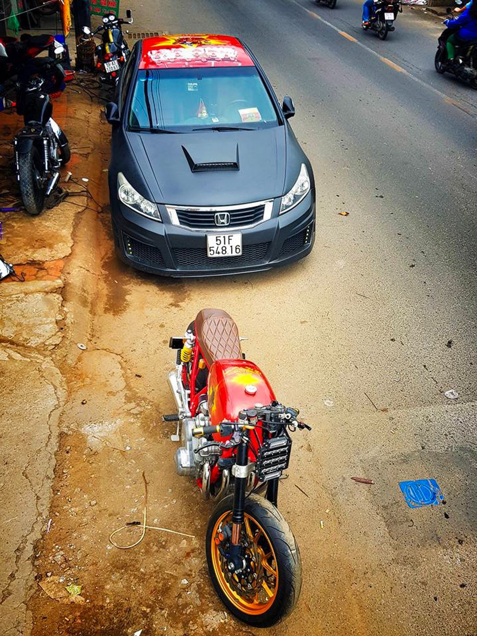 Dan oto dan decal doc la co vu U23 Viet Nam anh 8