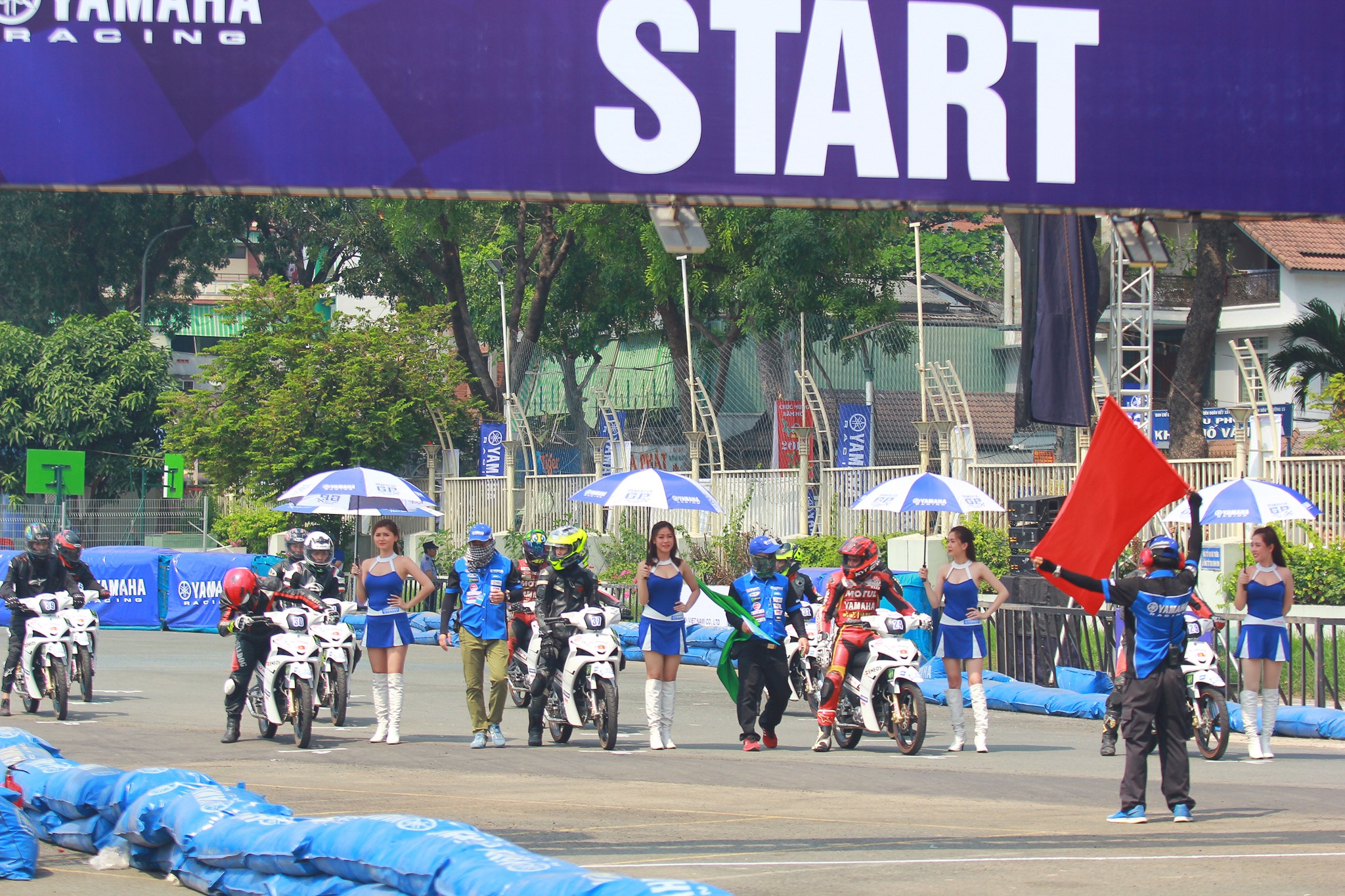 Giai dua xe duong nhua lan dau to chuc tai TP HCM anh 1